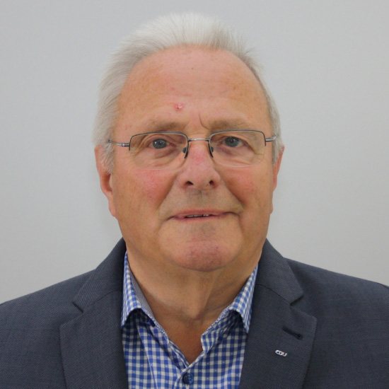  Reinhard Bger